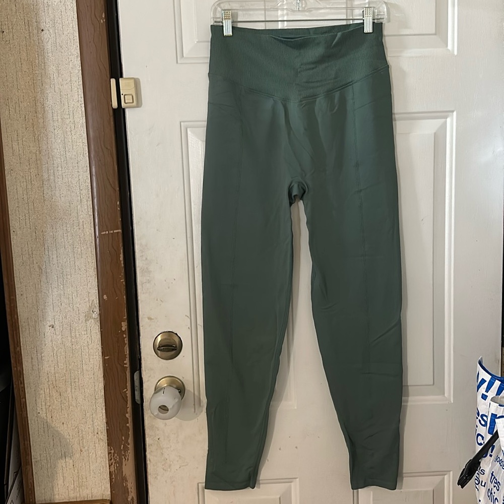 VICTORIAS SECRET PINK SEAMLESS LEGGING: GREEN: EXCELLENT CONDITION: SIZE XL LONG